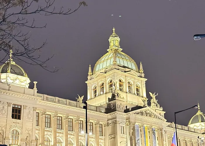 Апартаменты Cozy In Wenceslas Square *